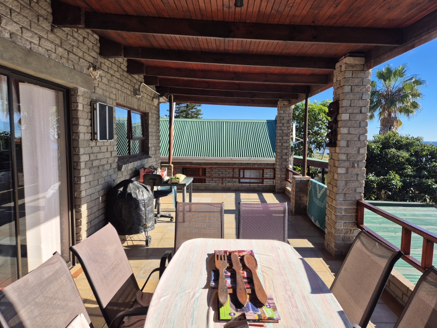 5 Bedroom Property for Sale in Kleinkoornhuis Western Cape